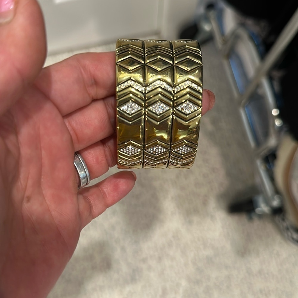 Unbranded gold with crystal stones 3/4 bangle